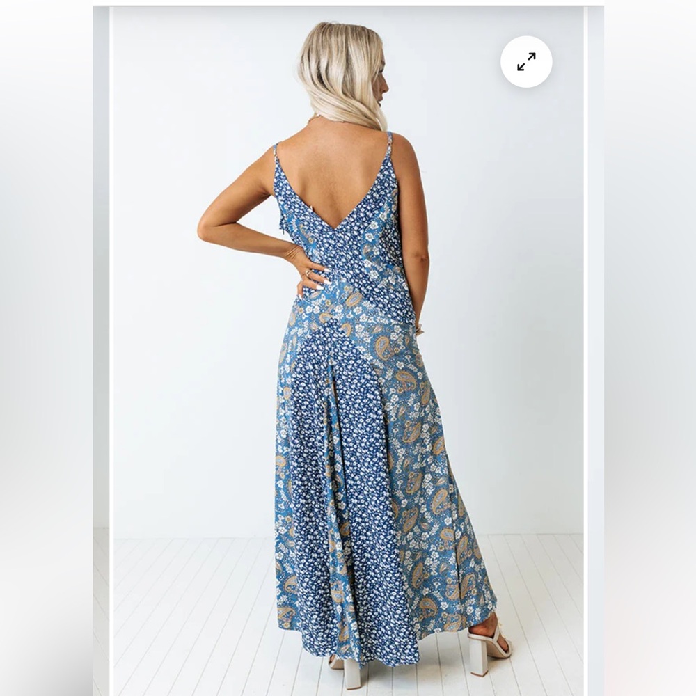 Millibon Blue Floral Maxi Dress - Picture 5 of 16